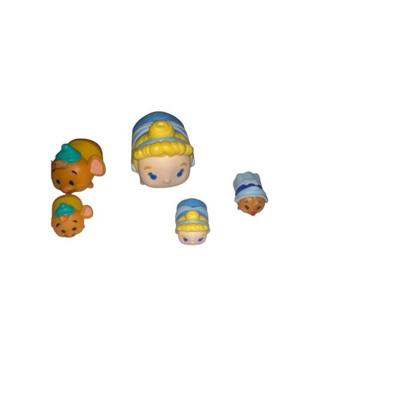 Lot of 6 Disney Tsum Tsum Vinyl Figures Cinderella - Picture 3 of 3